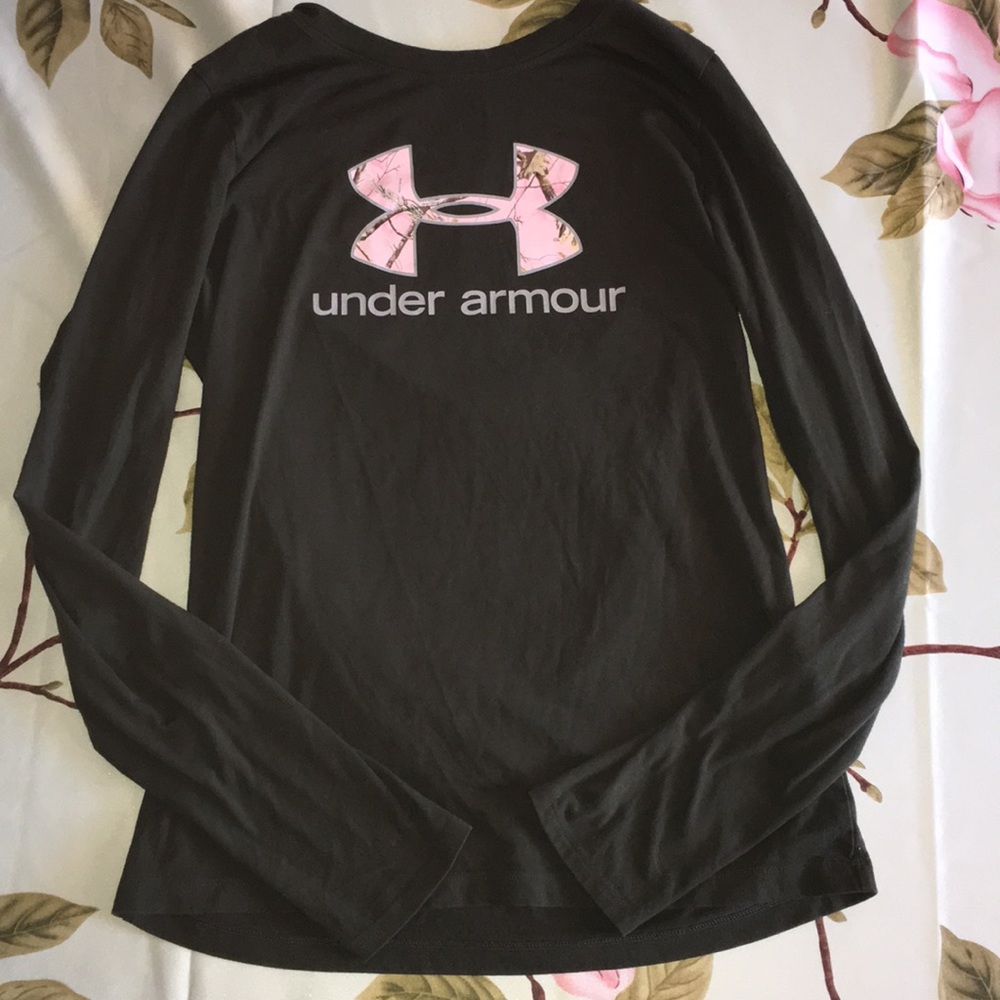 women’s realtree under armour tee